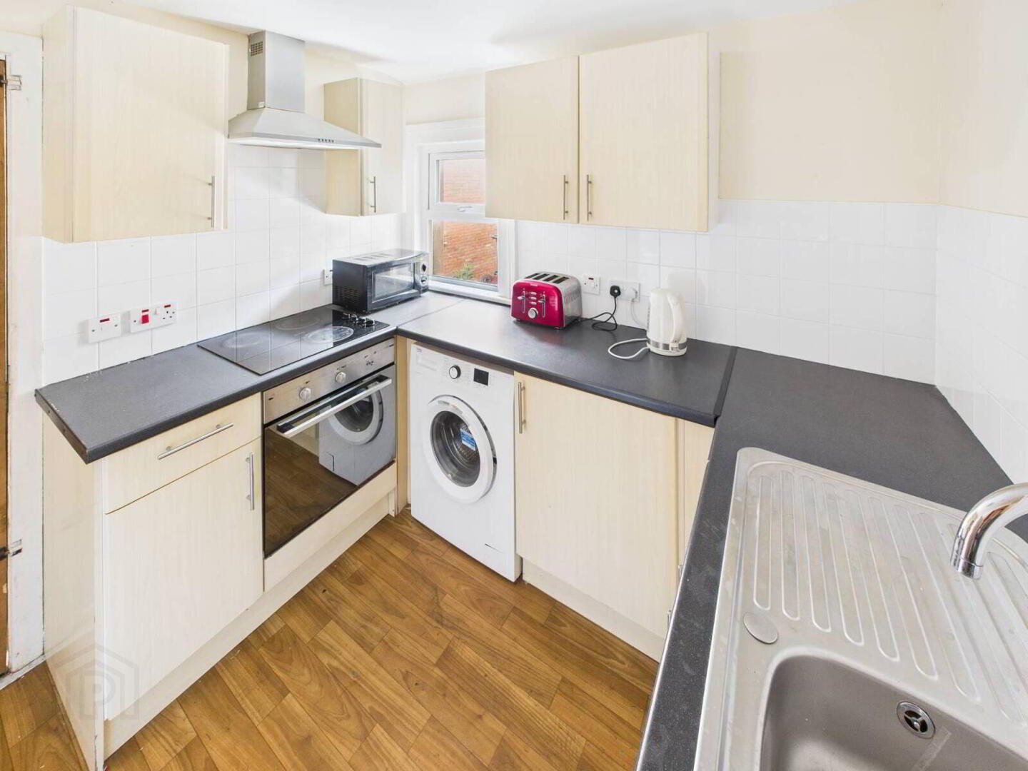Apt 2, 11 Wolseley Street 3 of 8