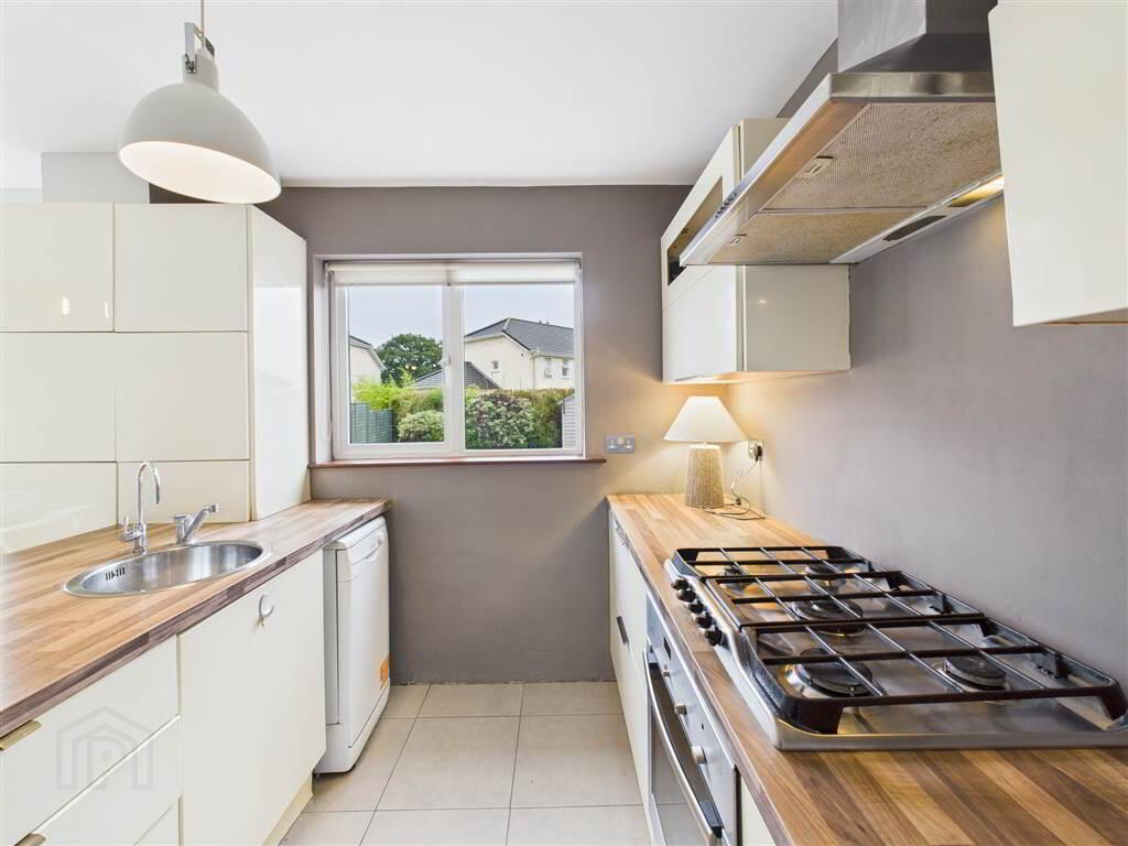 11 Arlington Road 6 of 13
