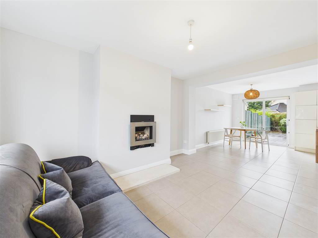 11 Arlington Road 3 of 13