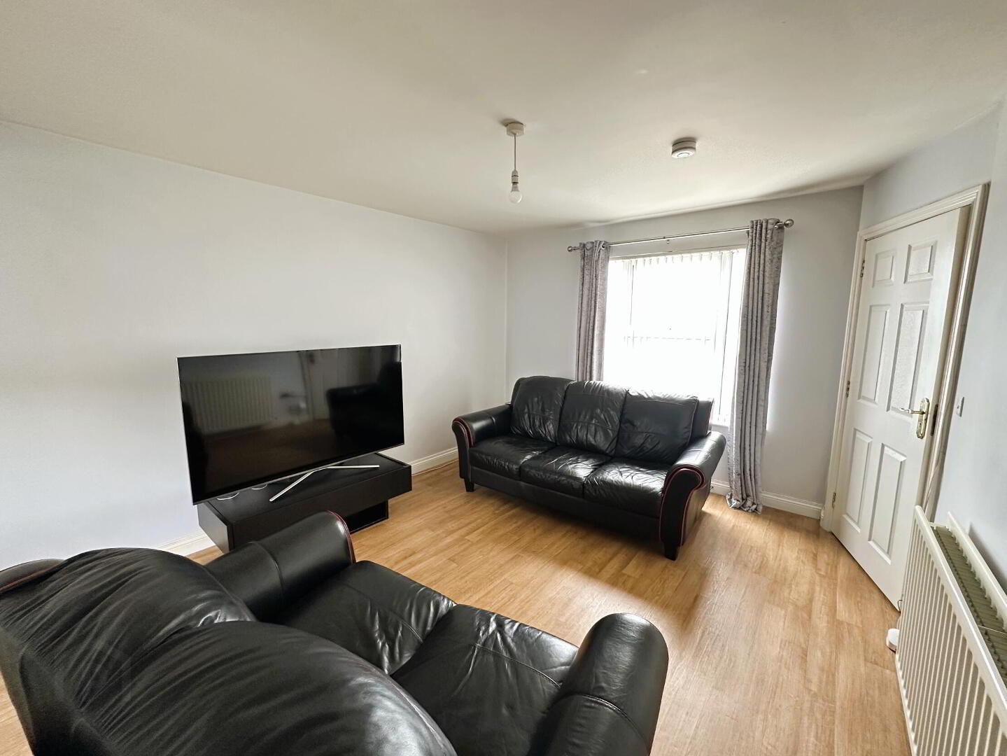 11 Edenderry Mews 4 of 12