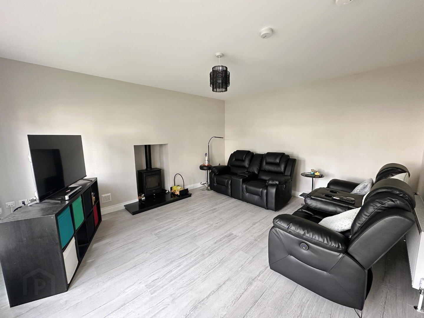111 Edenbrook 5 of 31