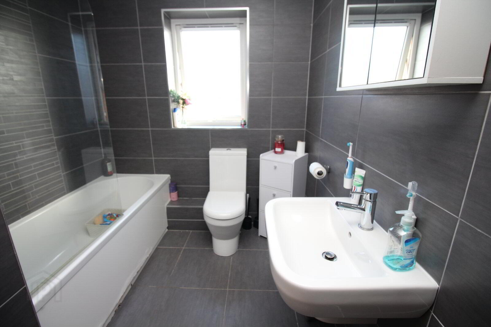14 Highgrove Road 12 of 14