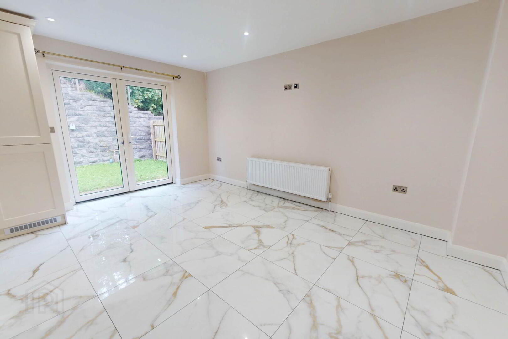 5 Drumgarrow Avenue 10 of 42