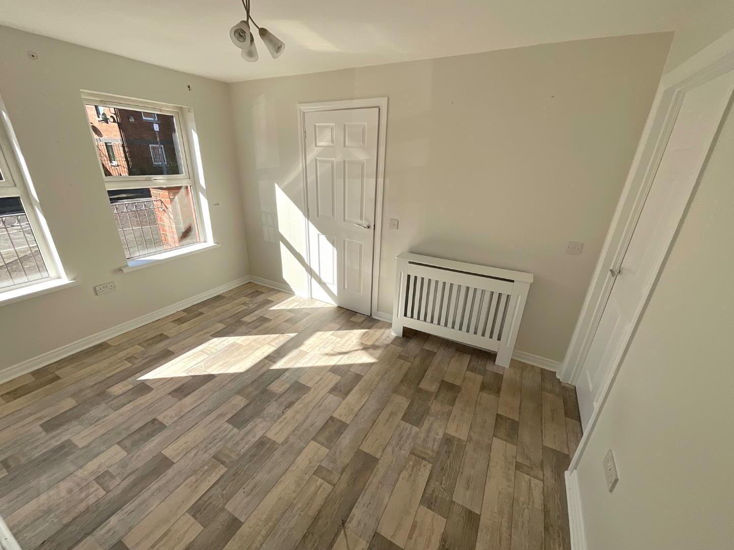 37 Ambleside Street 3 of 10