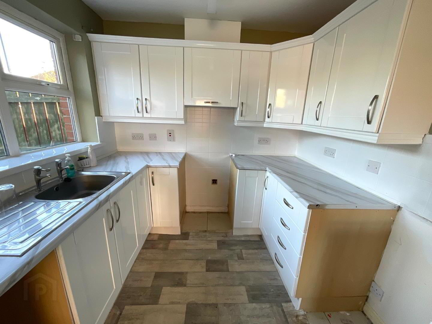 37 Ambleside Street 4 of 10