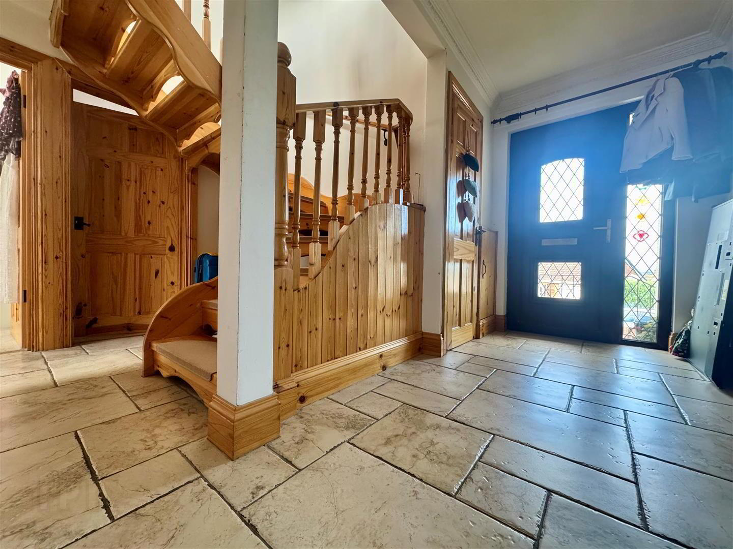 5 Kimberley Road 2 of 8