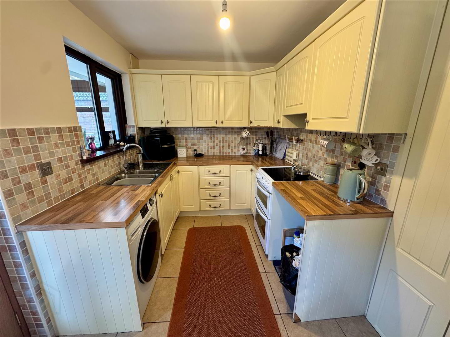 5 Kimberley Road 5 of 8