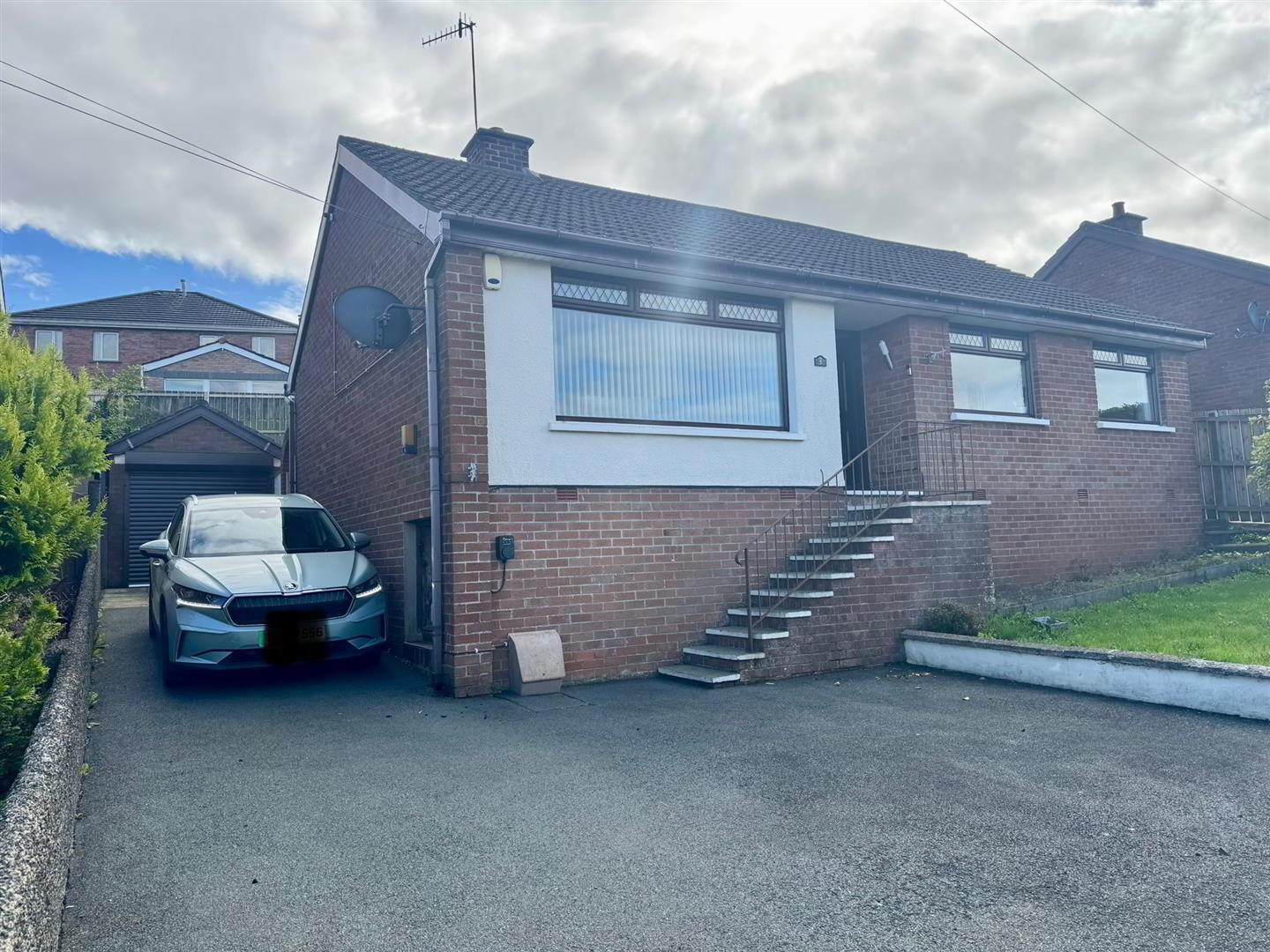 5 Kimberley Road 1 of 8