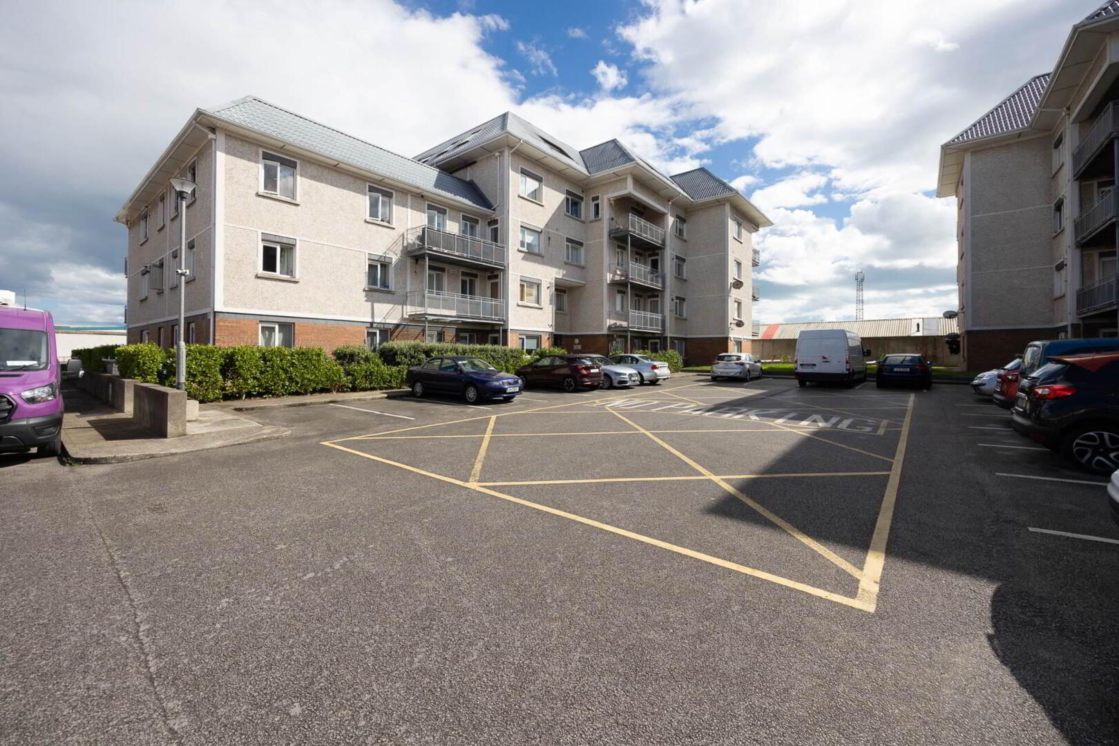 14 Castle Elm Court 1 of 32