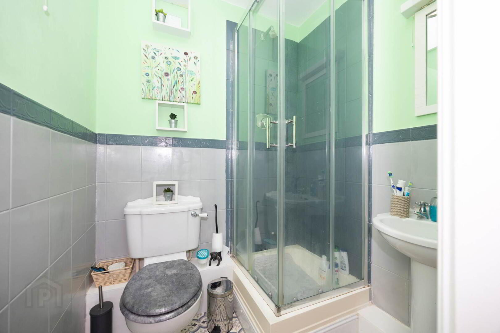 14 Castle Elm Court 27 of 32