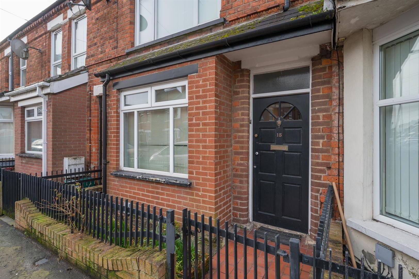 15 Rosebery Road 2 of 11