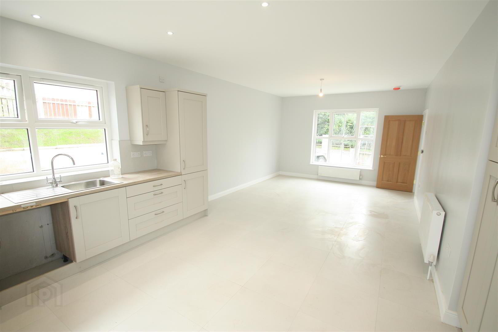 33 Lisburn Road 6 of 17