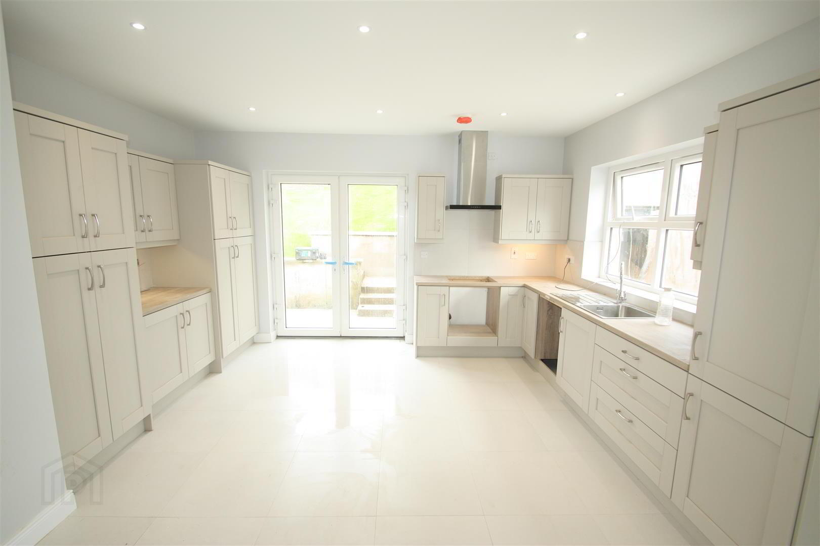 33 Lisburn Road 3 of 17