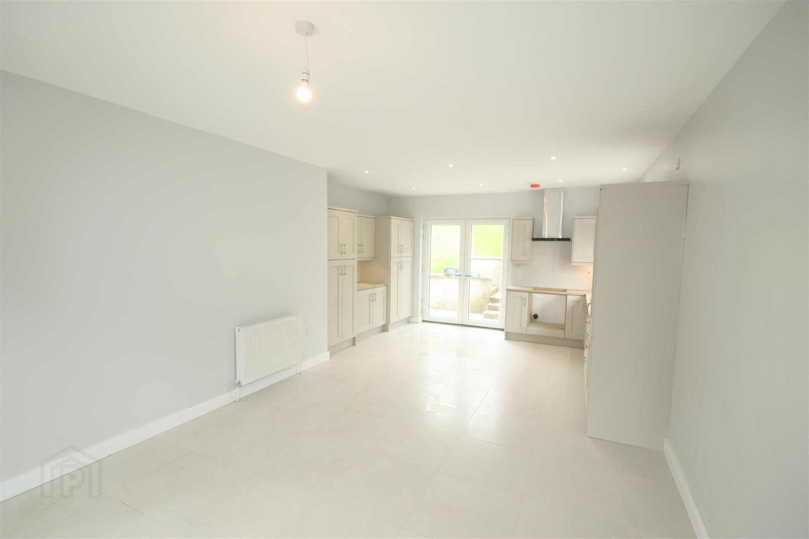 33 Lisburn Road 5 of 17