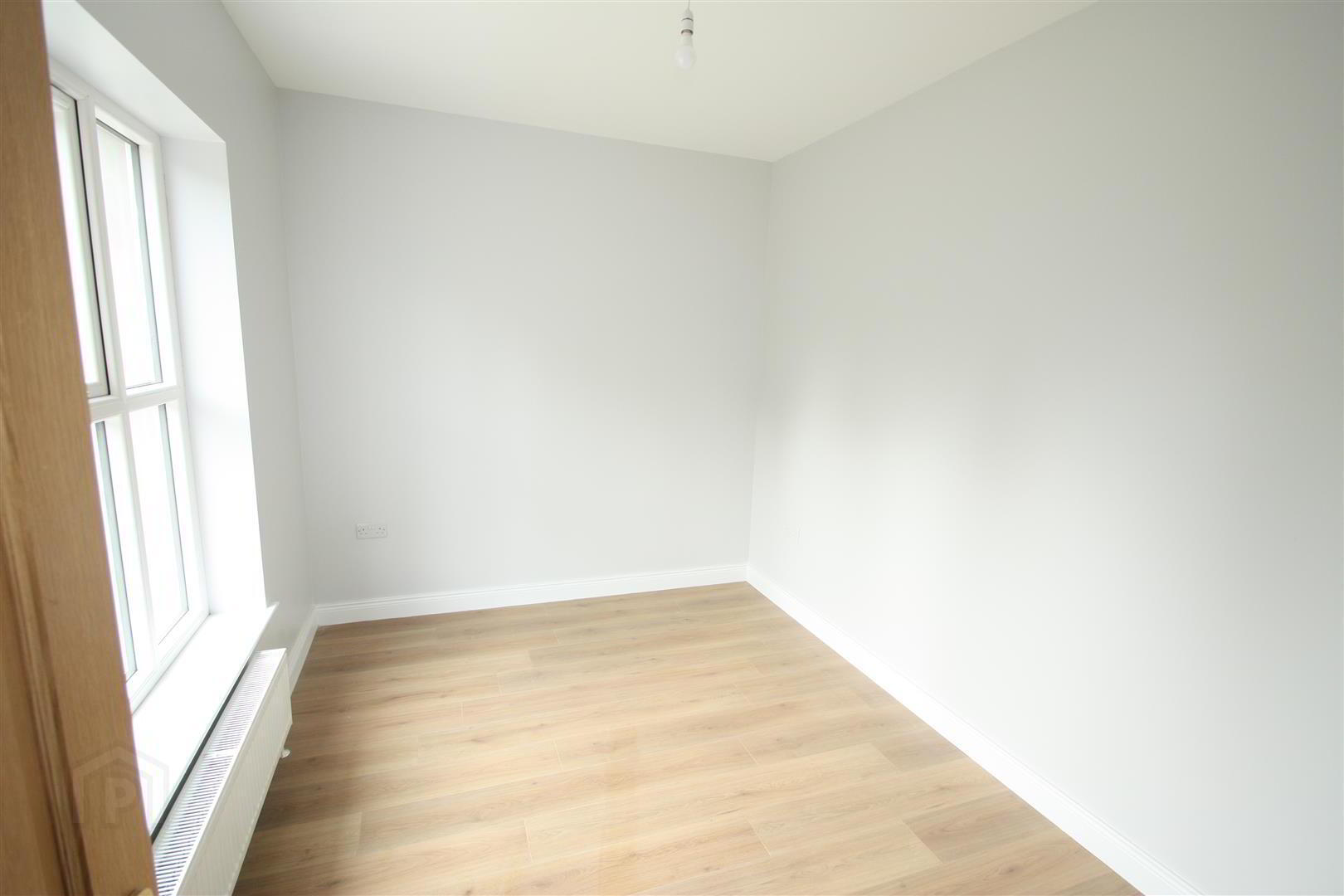 33 Lisburn Road 12 of 17