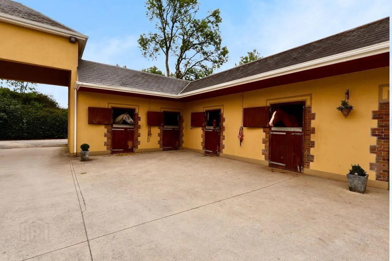 Creaghduff Stables 11 of 29