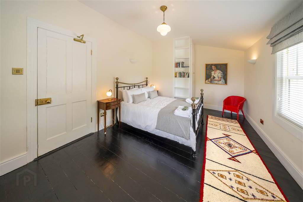 Detached Period Residence On, C. 5.5 Acres 16 of 30