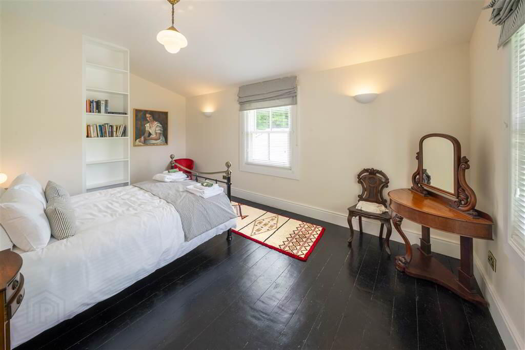 Detached Period Residence On, C. 5.5 Acres 17 of 30