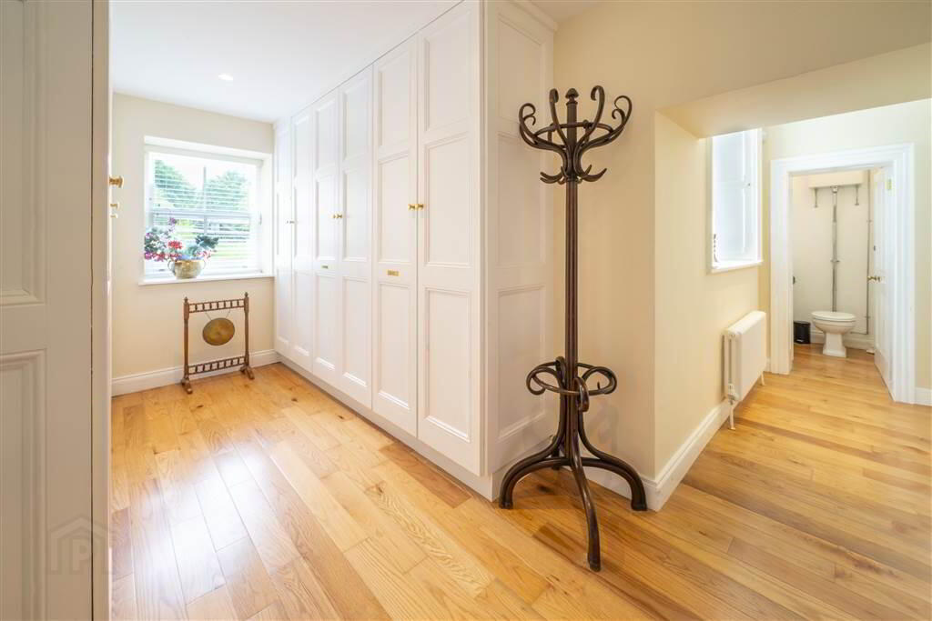 Detached Period Residence On, C. 5.5 Acres 20 of 30