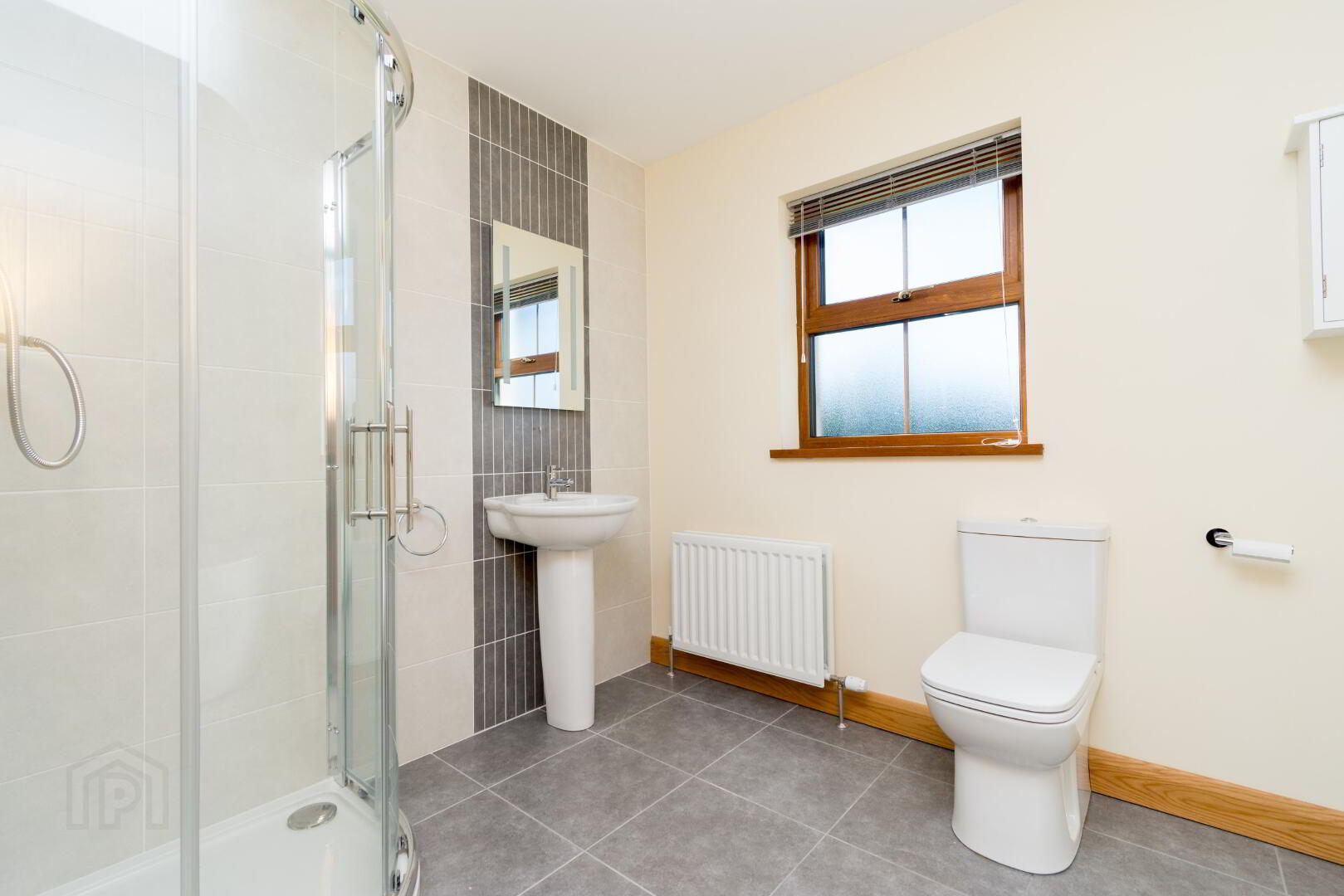 Available To Rent, 69a Lisburn Road 18 of 23
