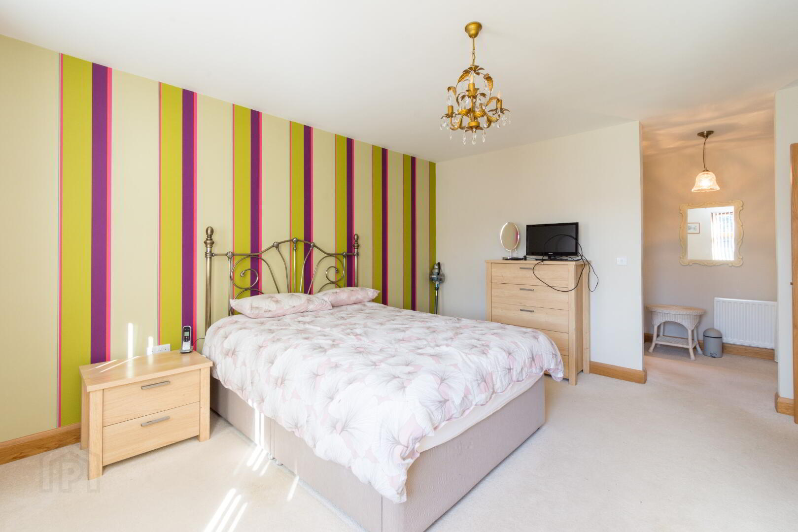 Available To Rent, 69a Lisburn Road 15 of 23