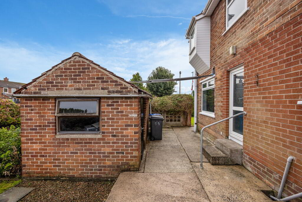 21 Cloghan Crescent 28 of 30
