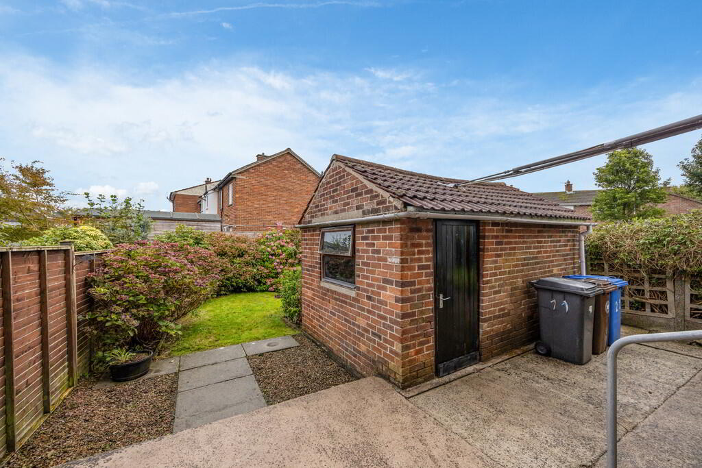 21 Cloghan Crescent 27 of 30