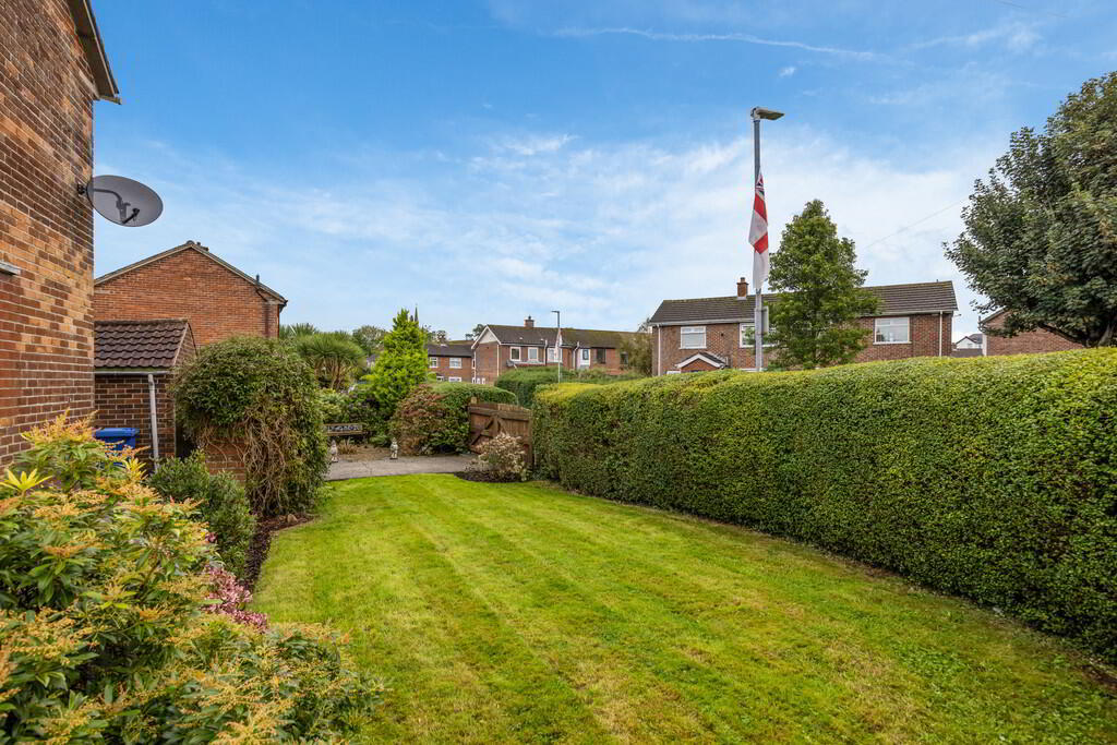 21 Cloghan Crescent 26 of 30