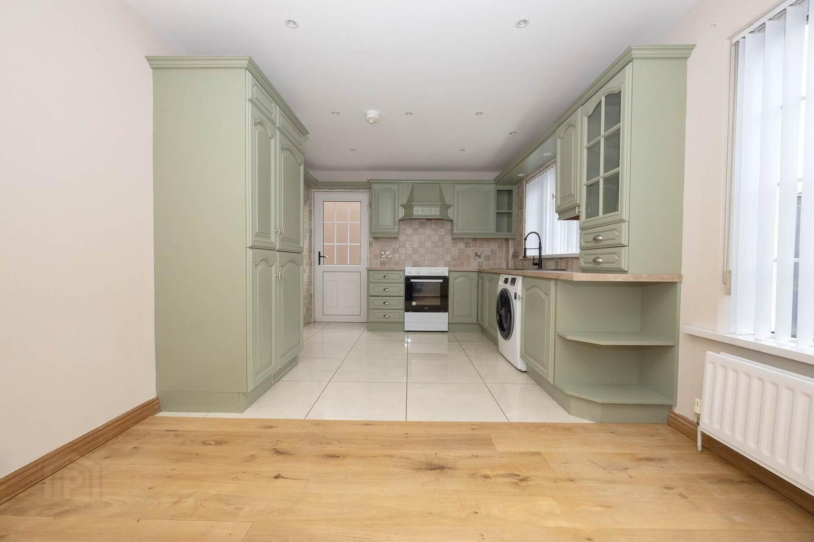 141 Hill Street 7 of 16