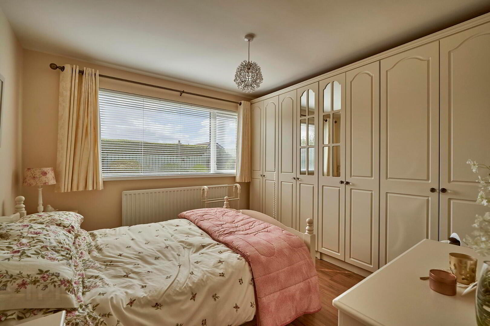 10 Cranley Hill 13 of 20