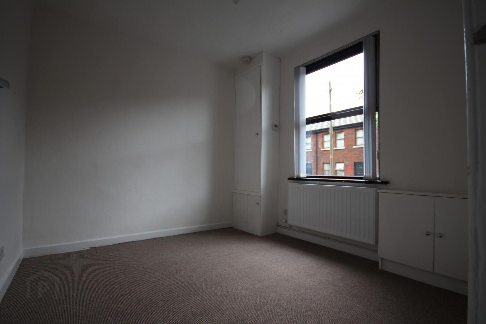 15 Ainsworth Avenue 2 of 10