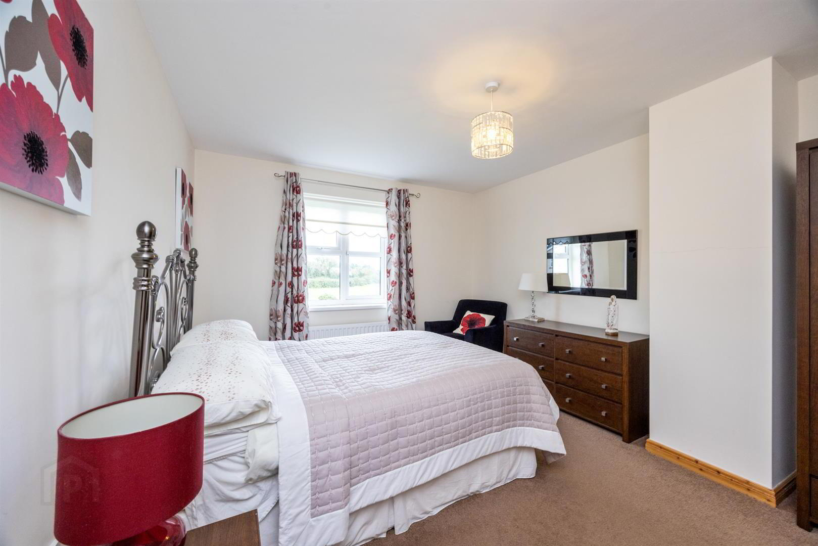 4 Actons Crescent 15 of 37