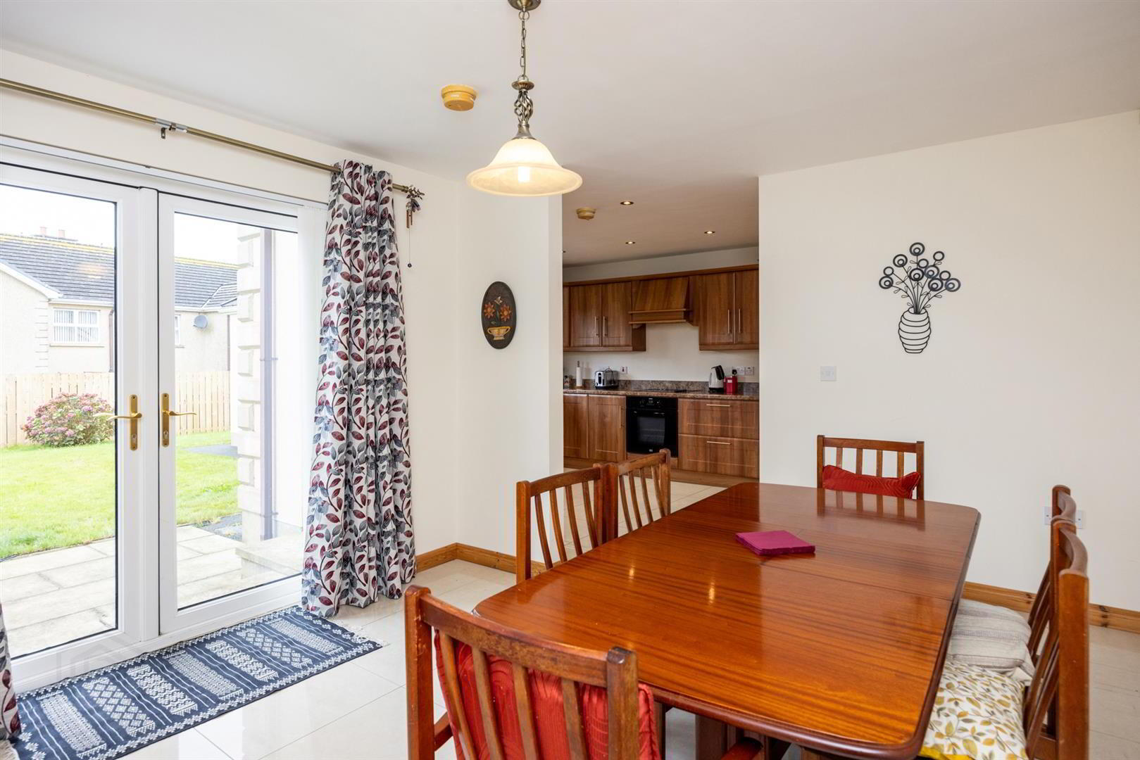 4 Actons Crescent 9 of 37
