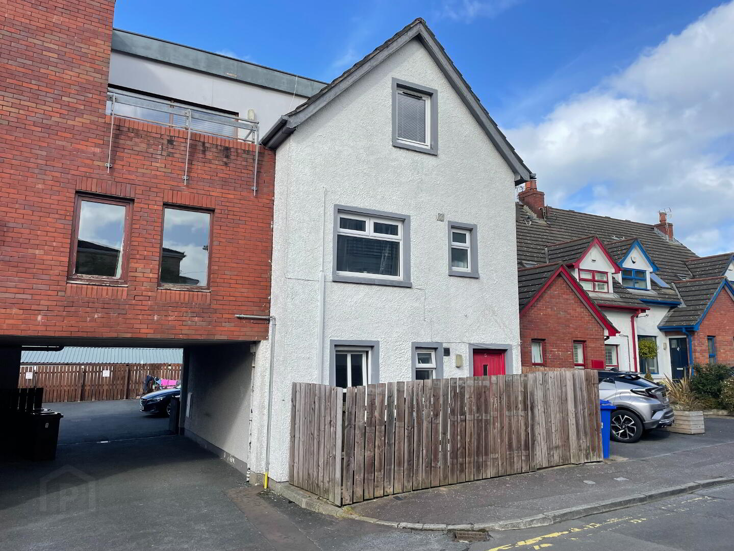 5 & 5a Stanley Mews 2 of 22