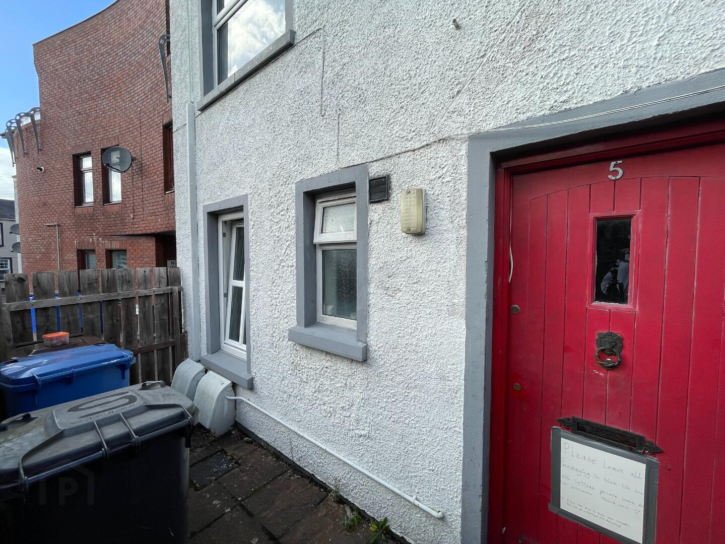 5 & 5a Stanley Mews 3 of 22