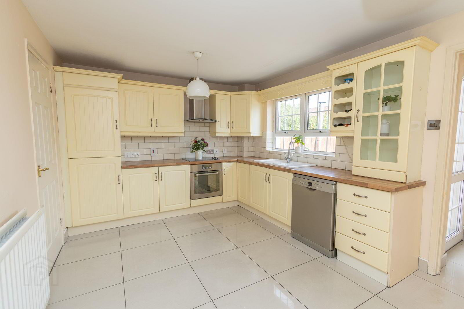 24 Orchard Hill 10 of 32