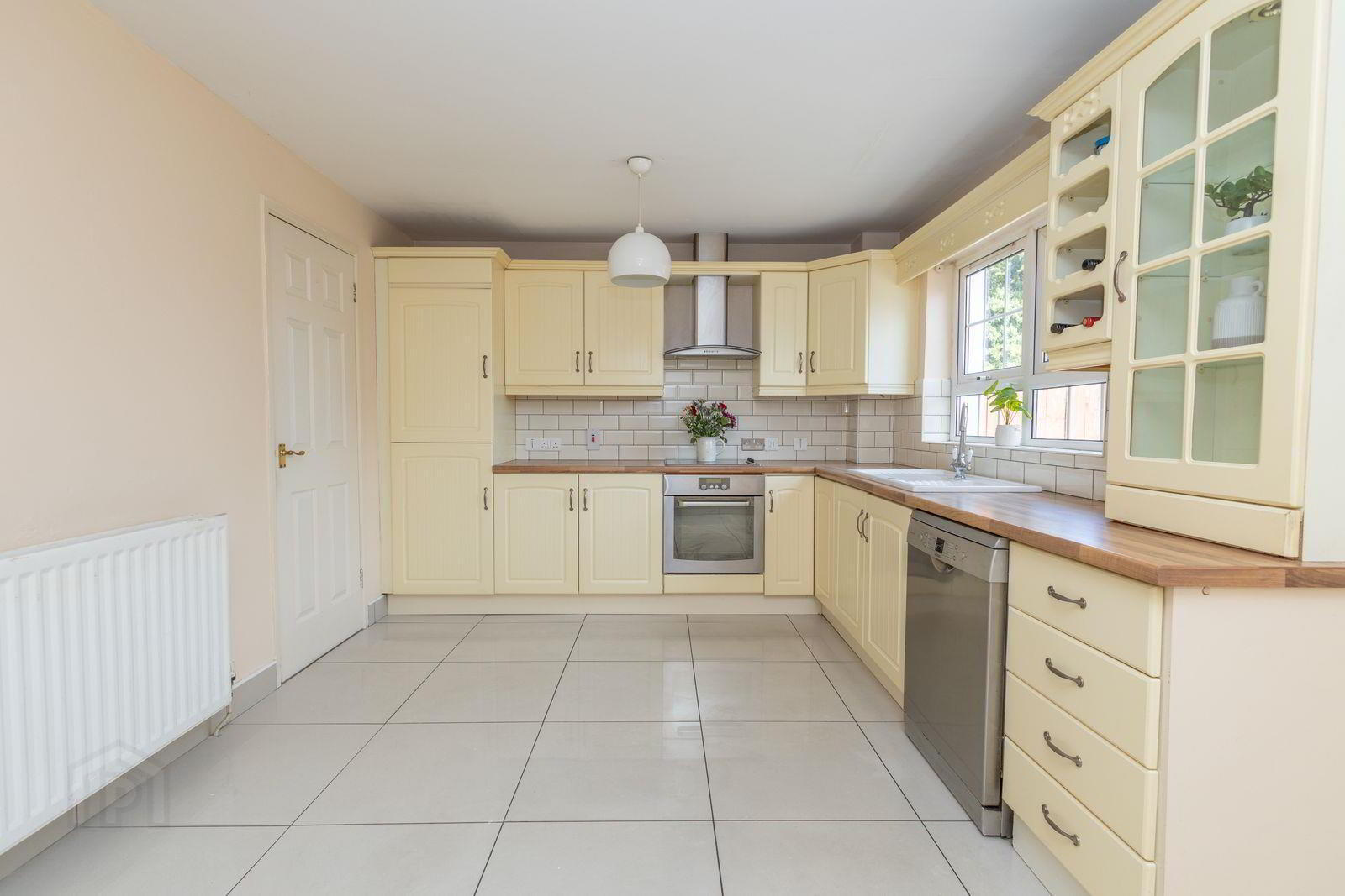 24 Orchard Hill 11 of 32