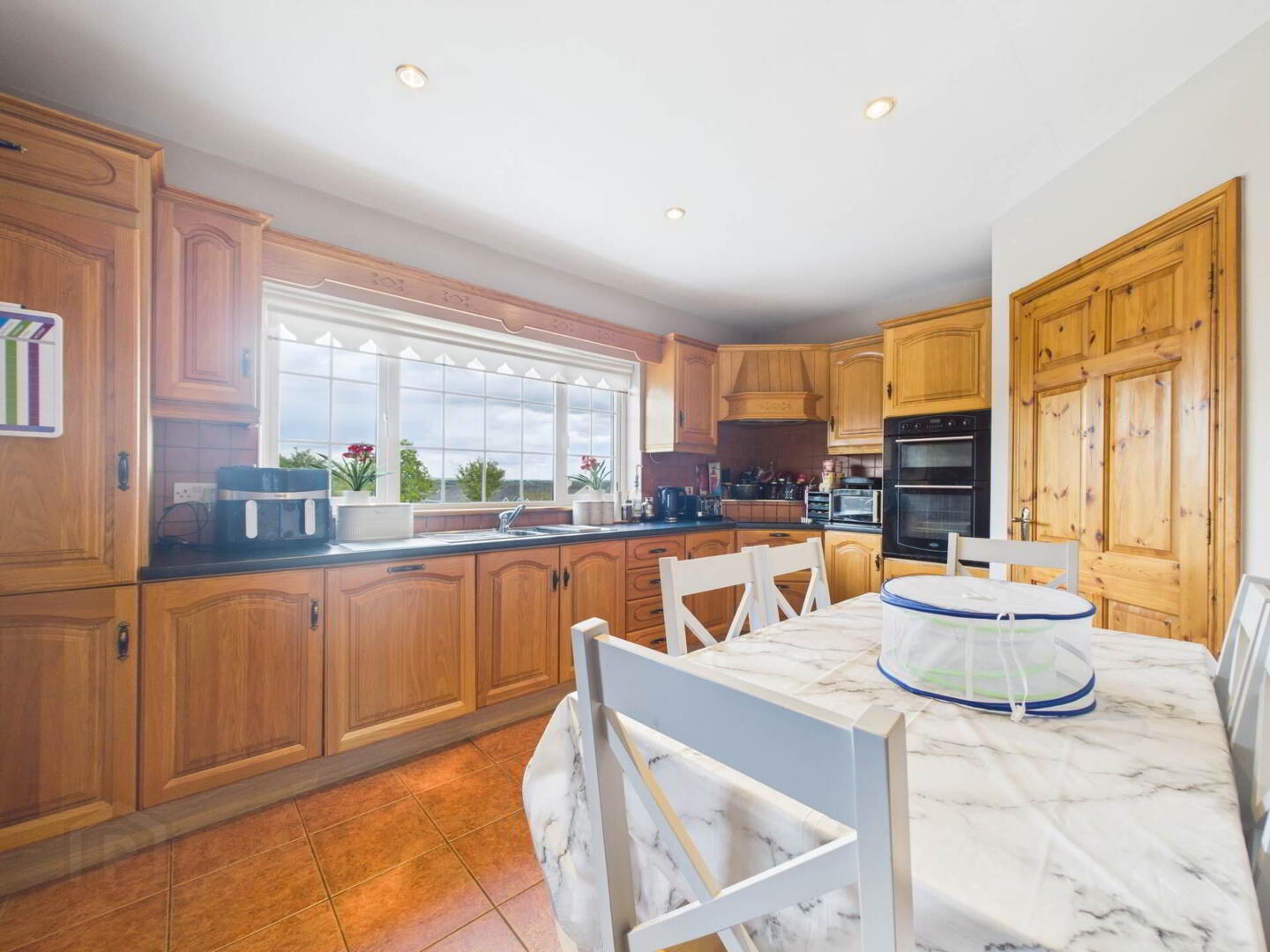 16 Pine Road 4 of 20
