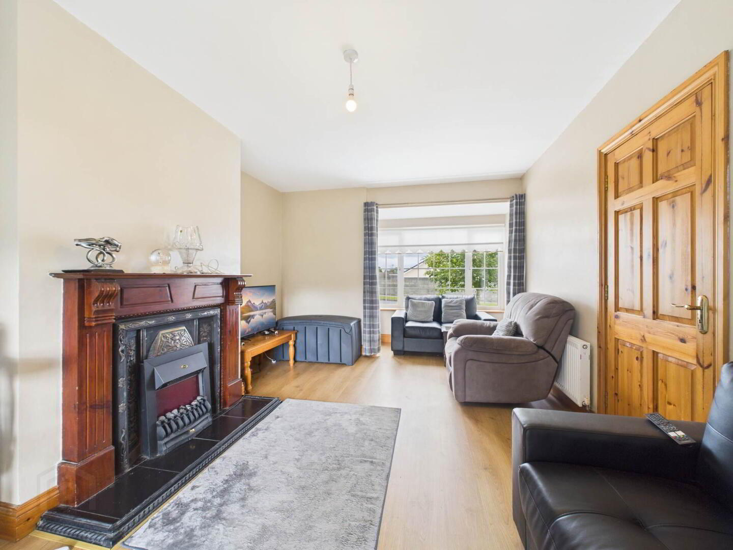 16 Pine Road 6 of 20
