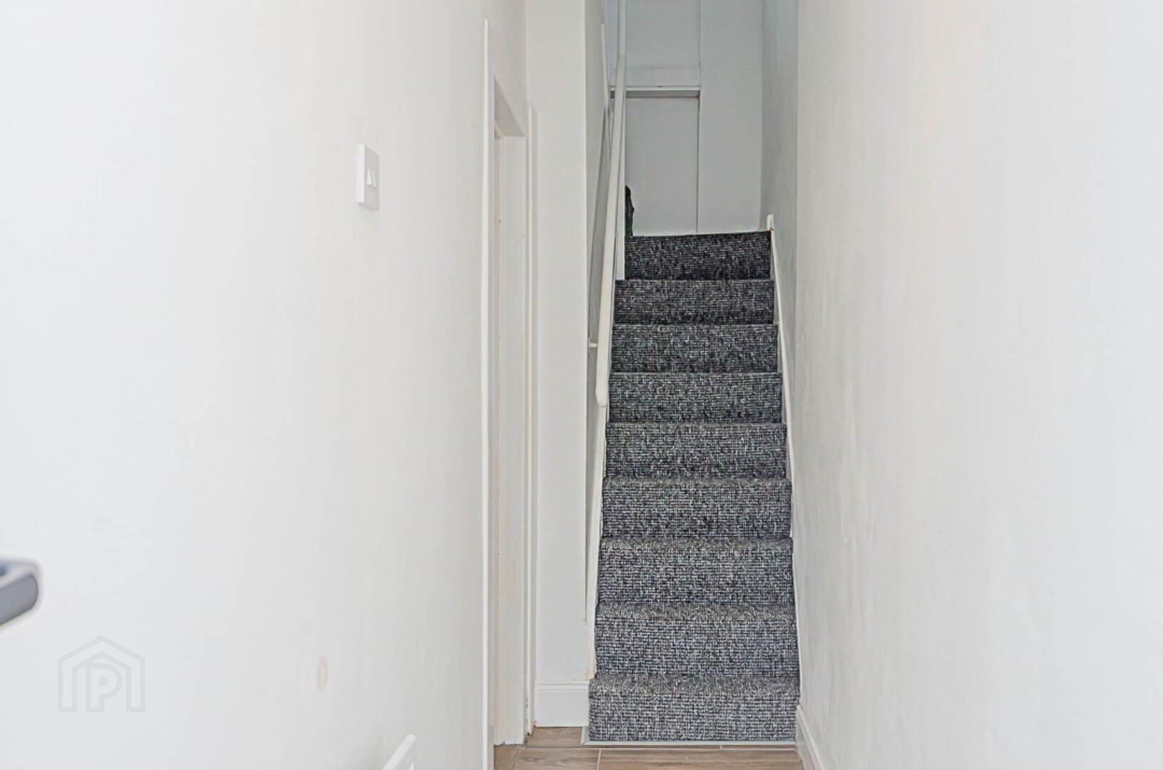 4 Ardenvohr Street 3 of 17