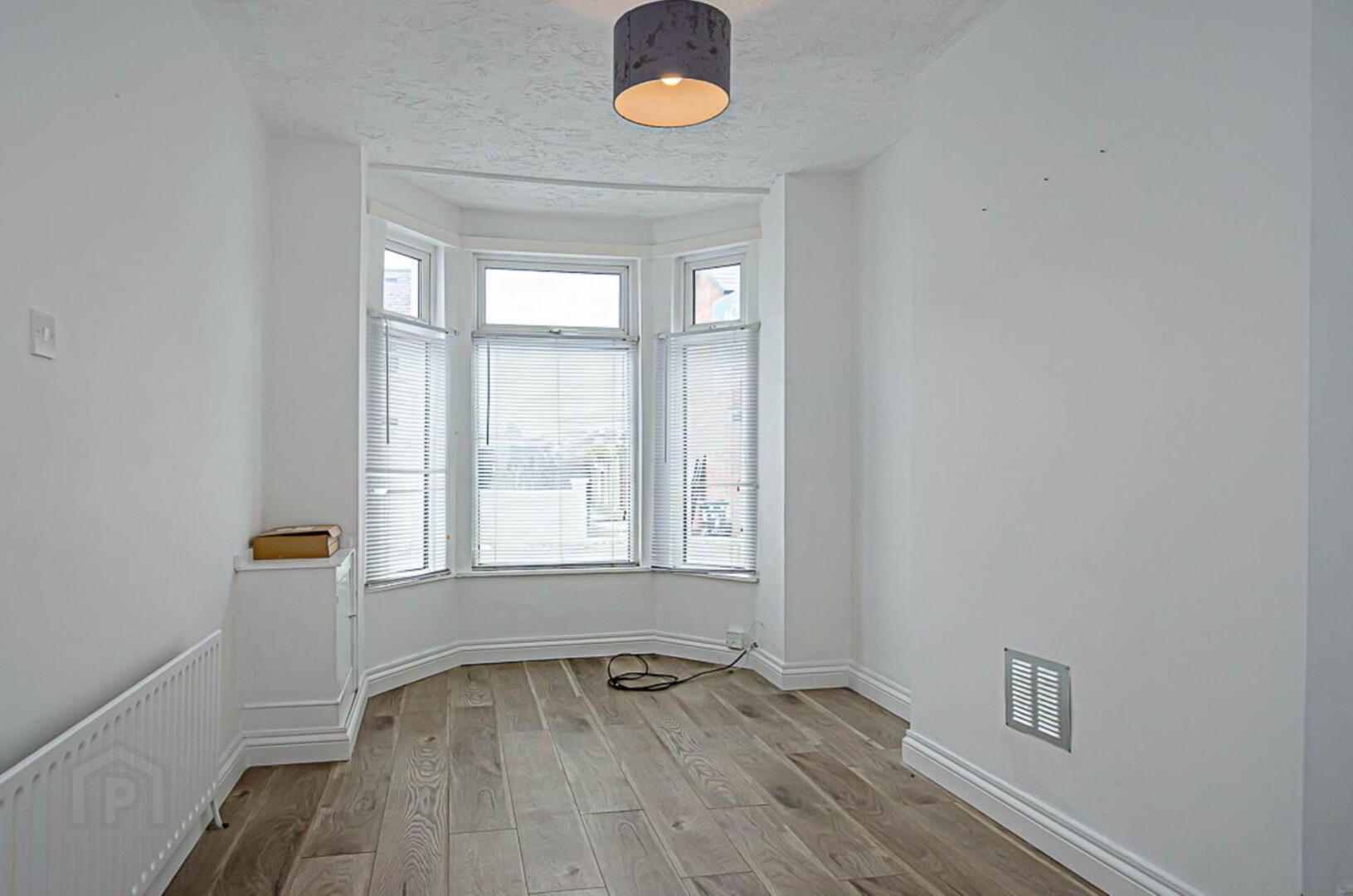 4 Ardenvohr Street 5 of 17