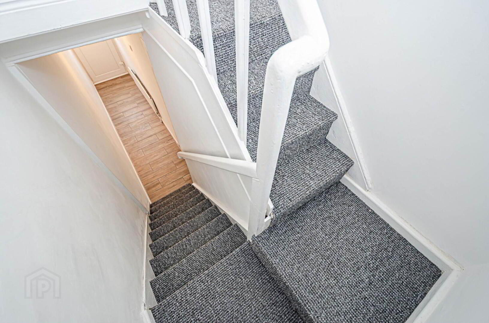 4 Ardenvohr Street 12 of 17