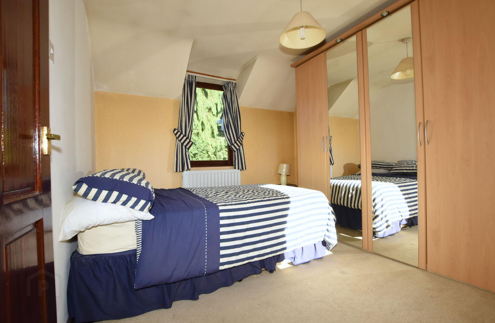 1 Harwich Mews 4 of 11