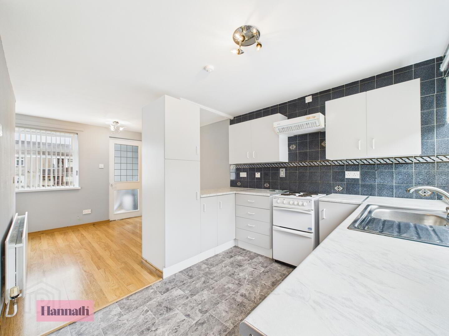 14 Shimna Walk 6 of 19