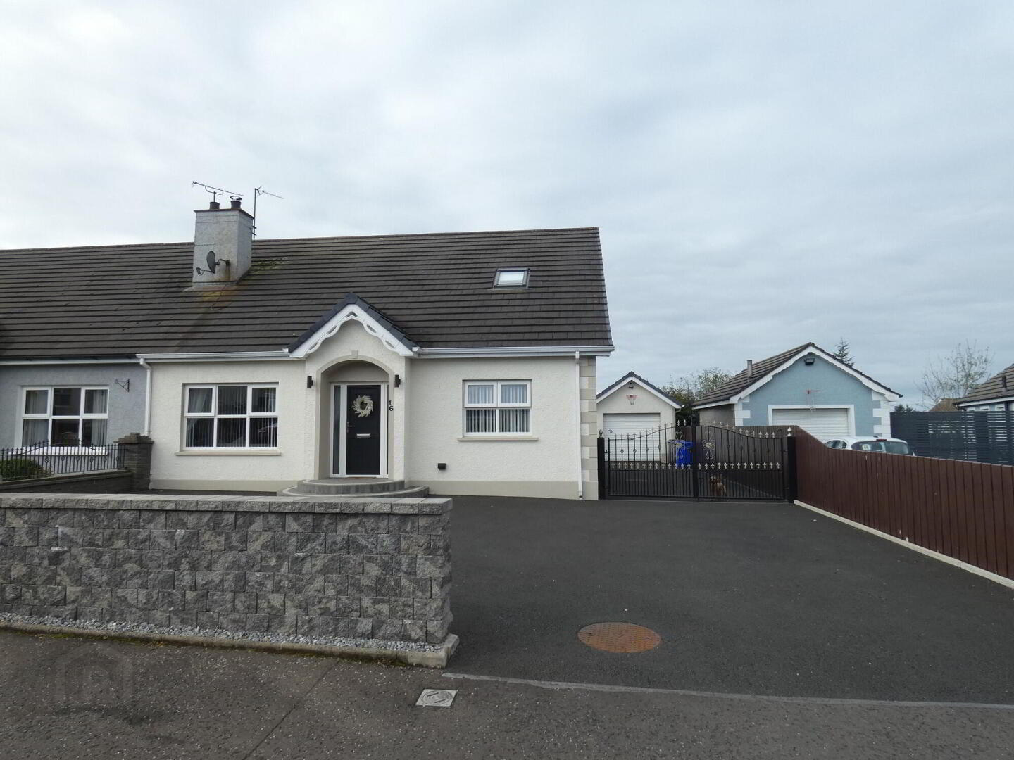 16 Ballure Heights 2 of 37