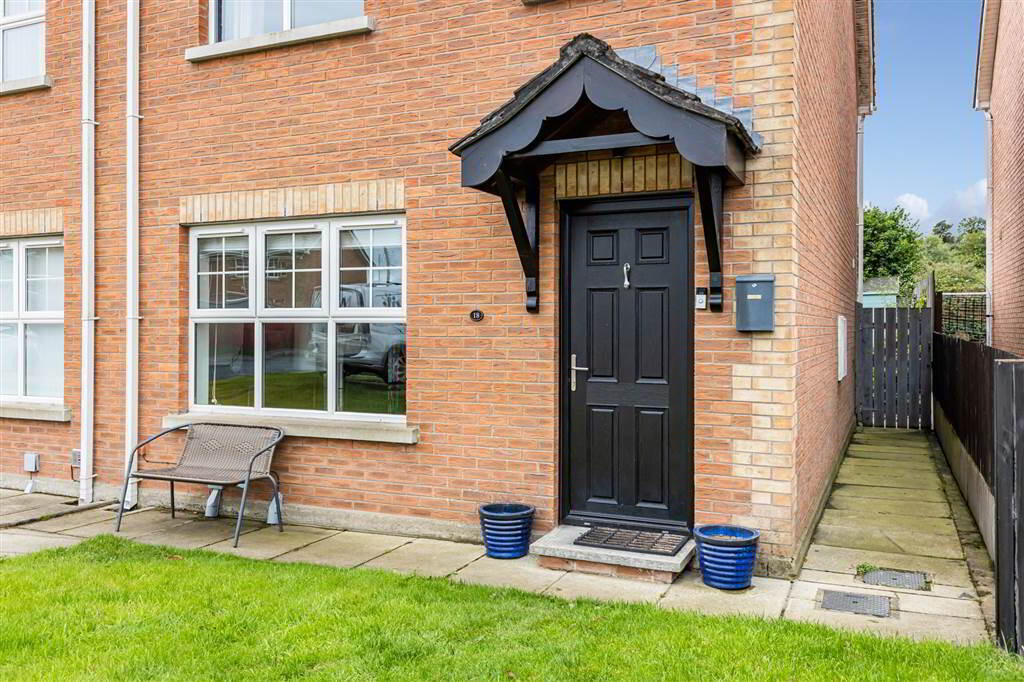 18 Mill Brae 2 of 32