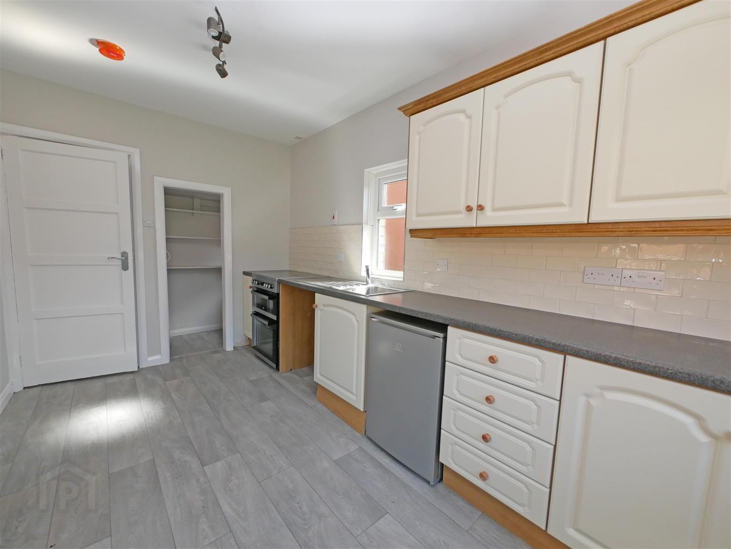 3 Mount Merrion Gardens 6 of 12