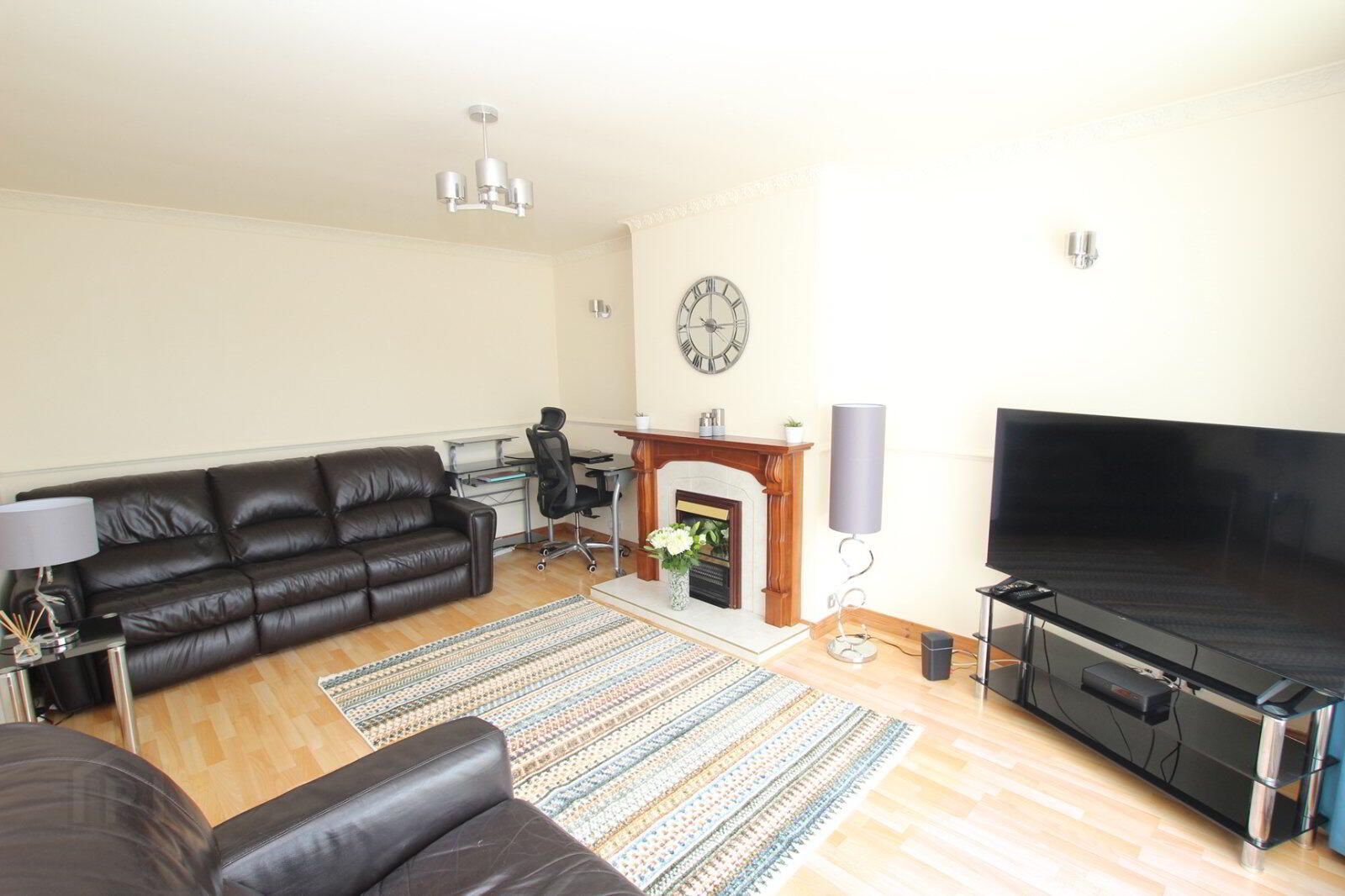 2 Woodford Road 2 of 15