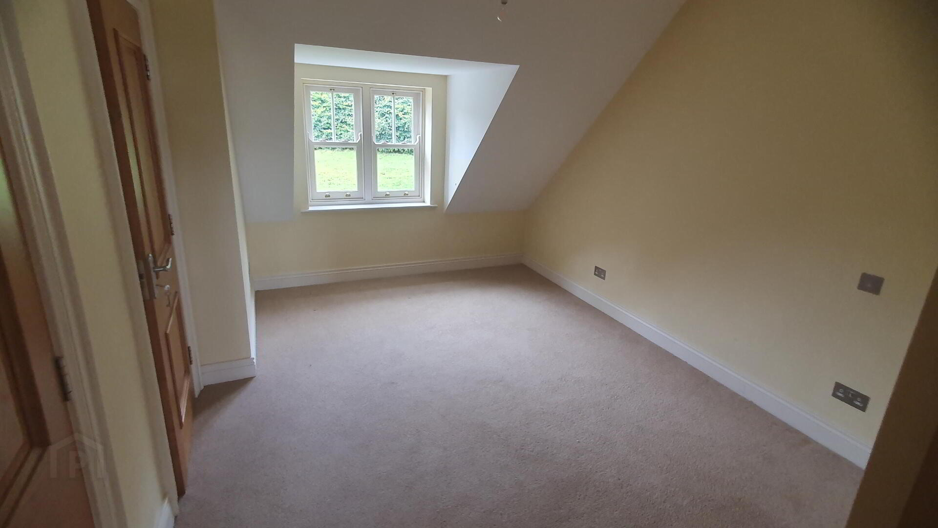 2 Woodvale Court 15 of 23