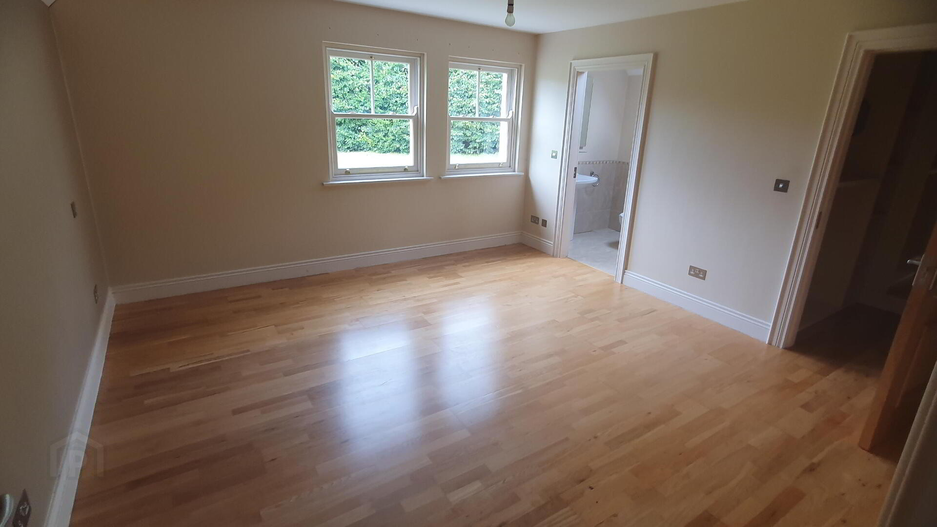 2 Woodvale Court 13 of 23